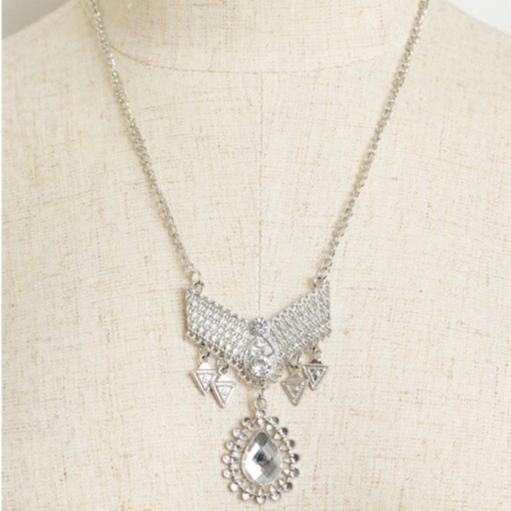 ⭐️Discount Shipping⭐️ Multi Stone Design Drop - Picture 3 of 5